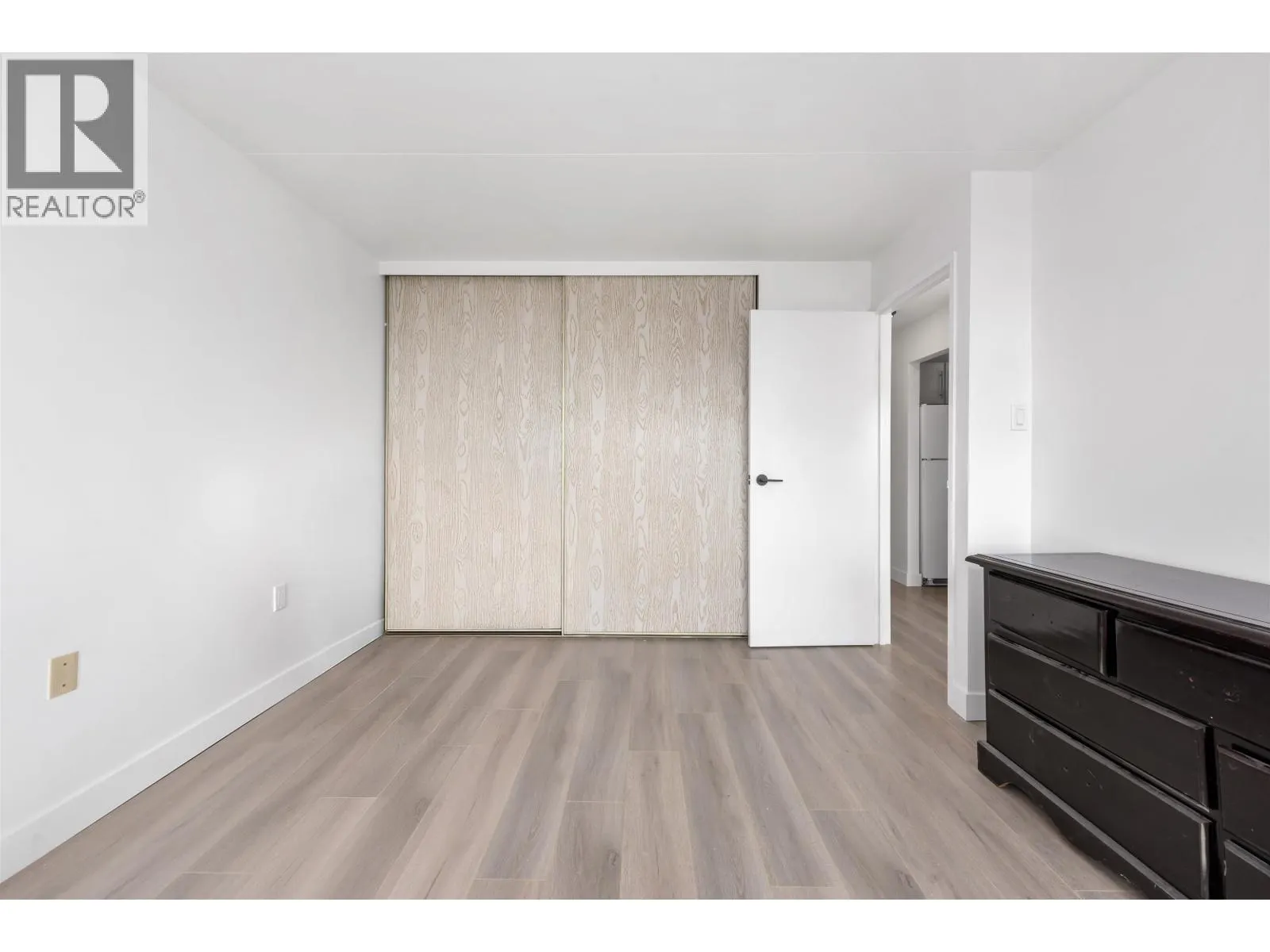 808 6651 MINORU BOULEVARD