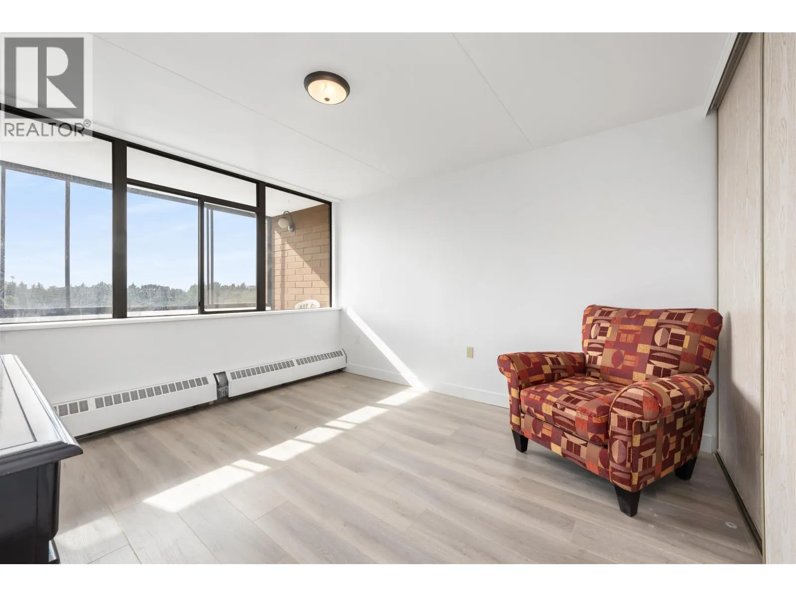 808 6651 MINORU BOULEVARD