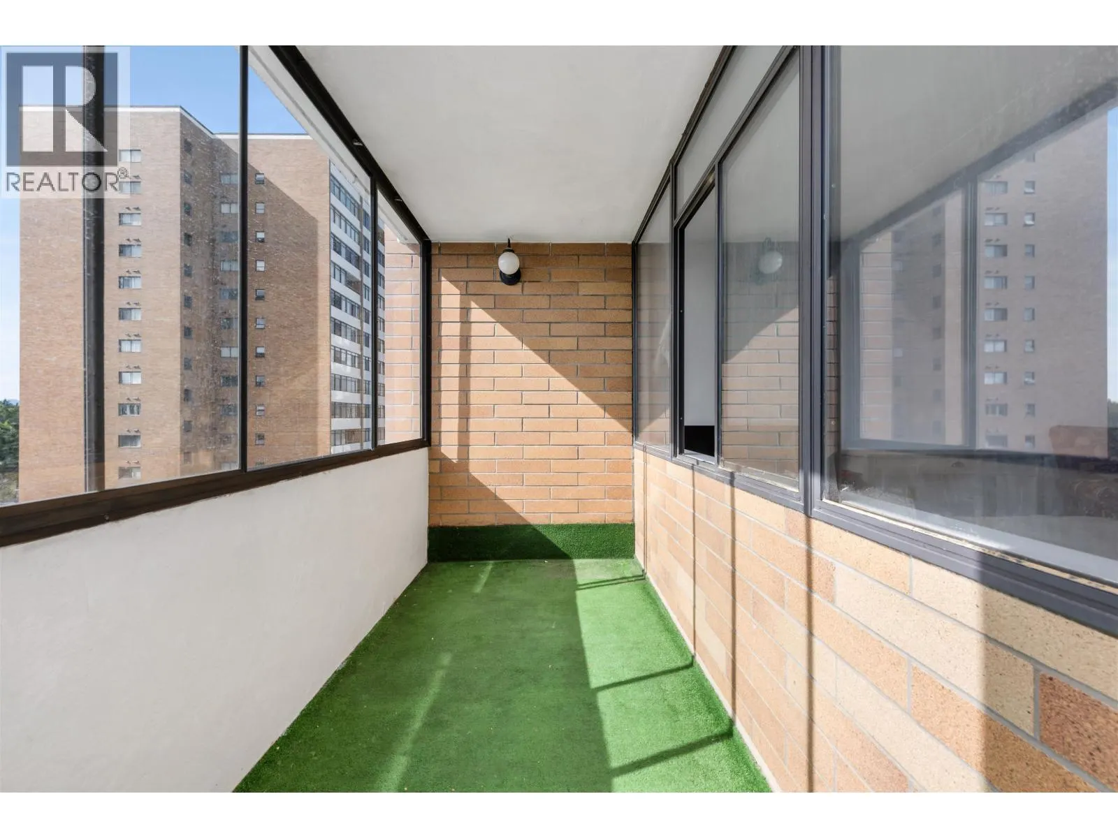 808 6651 MINORU BOULEVARD
