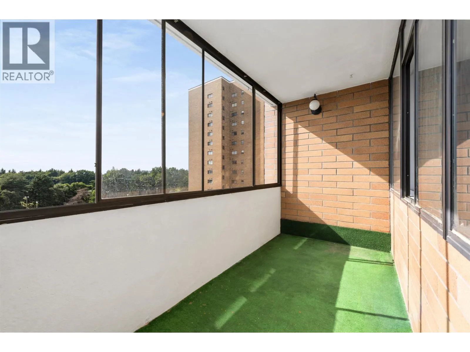 808 6651 MINORU BOULEVARD