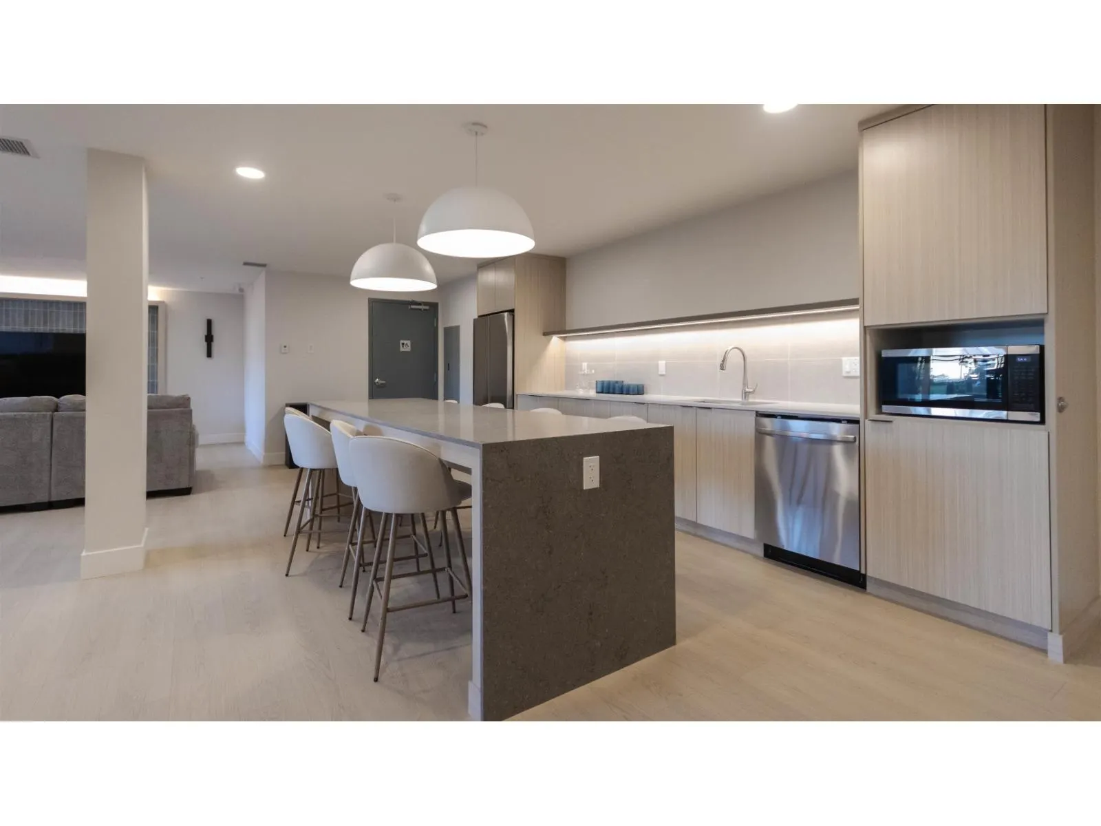 114 13458 95 AVENUE