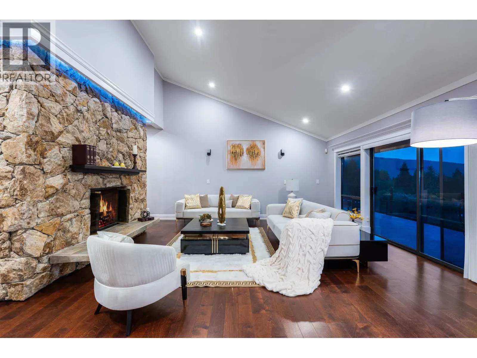 1521 CHARTWELL DRIVE