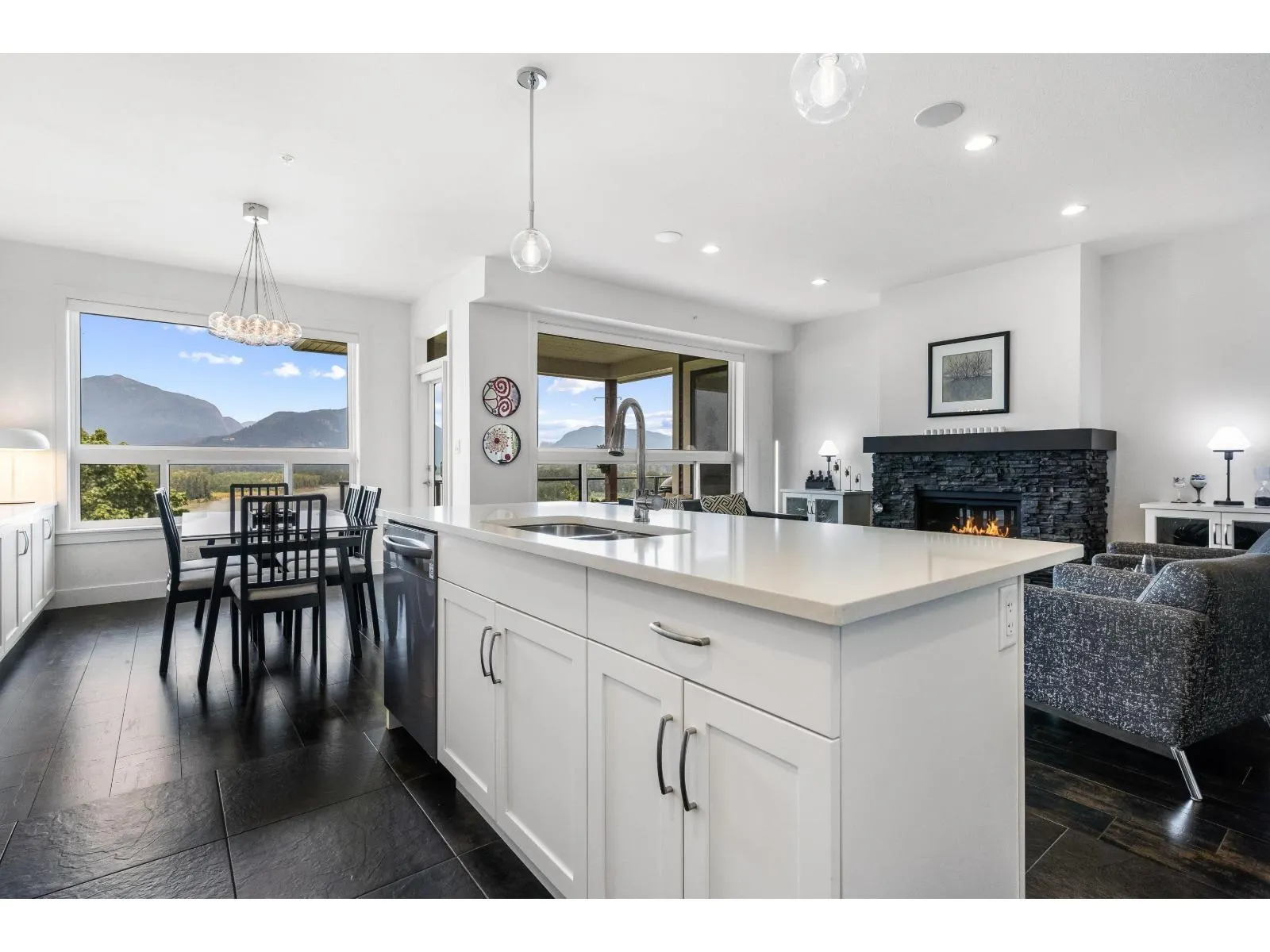 60 43685 CHILLIWACK MOUNTAIN ROAD|Chilliwack Mountain