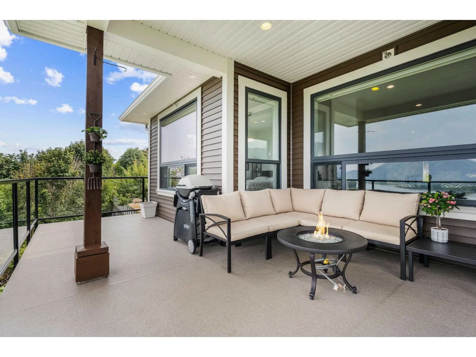 60 43685 CHILLIWACK MOUNTAIN ROAD|Chilliwack Mountain