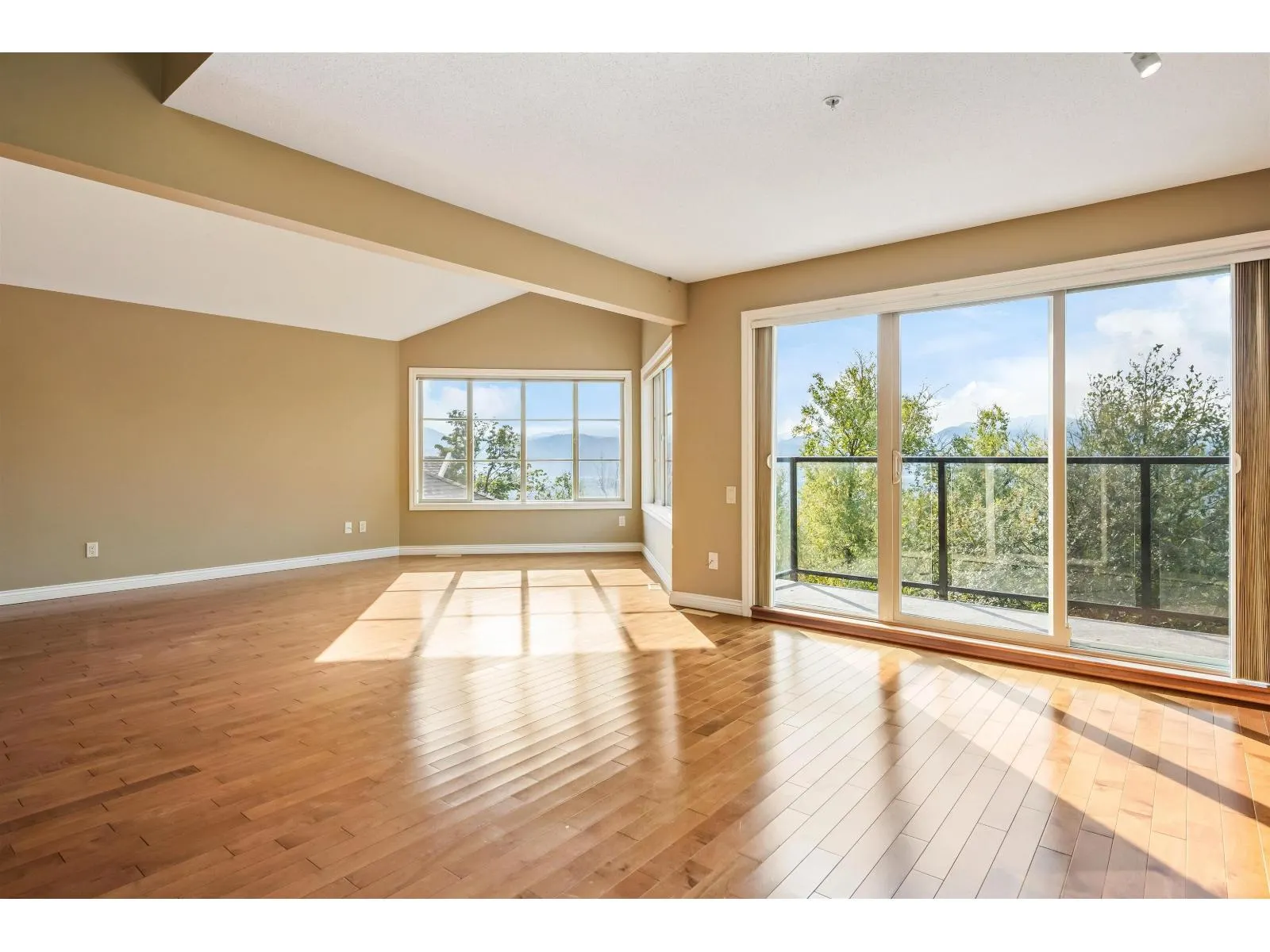 35 35931 EMPRESS DRIVE