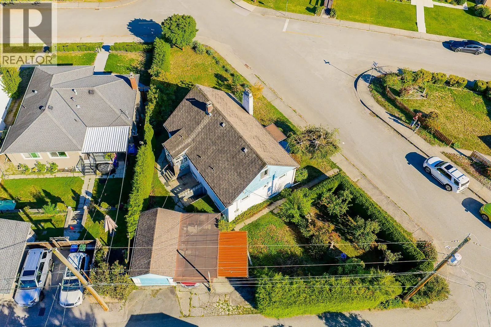 319 CHURCHILL AVENUE