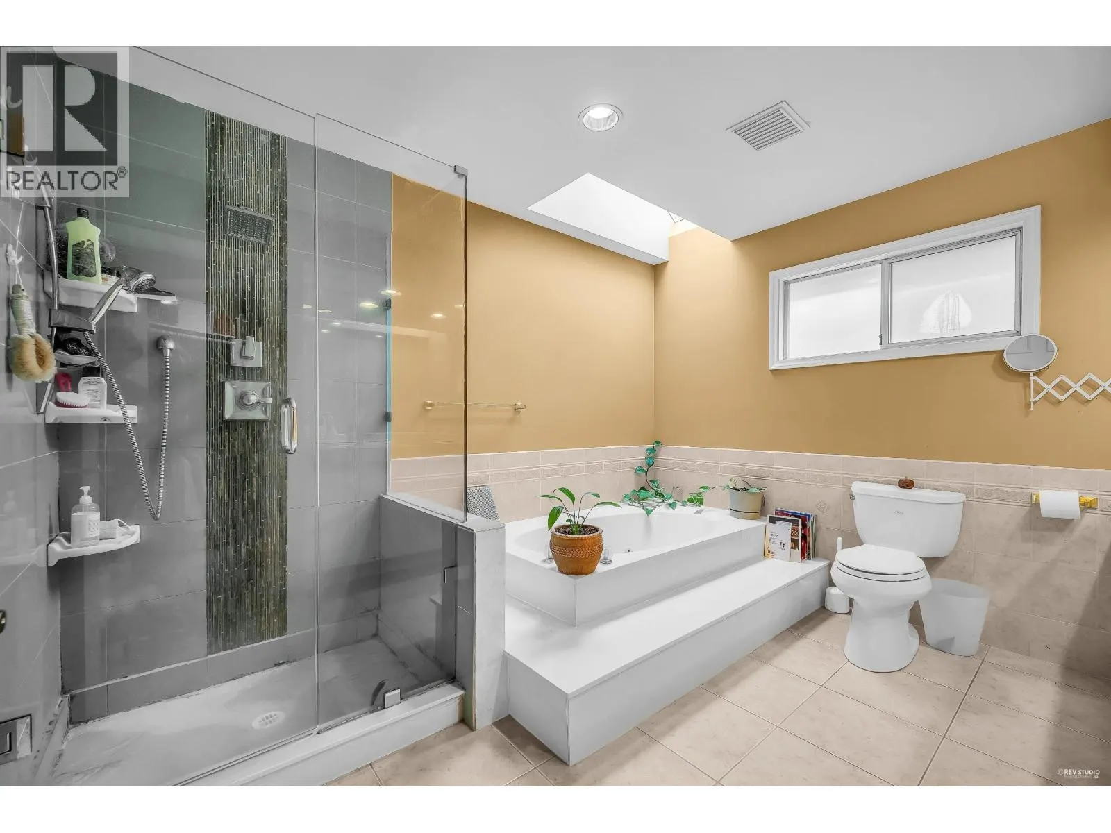 3817 MCKAY PLACE