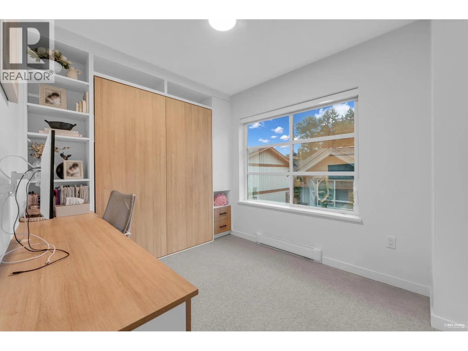 128 2045 HERITAGE PARK LANE