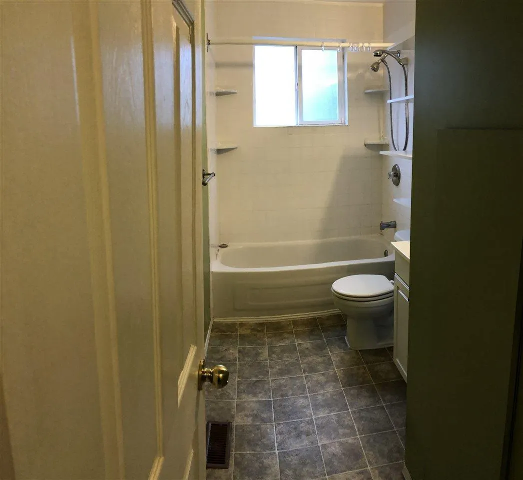 46249 SECOND AVENUE|Chilliwack Proper East