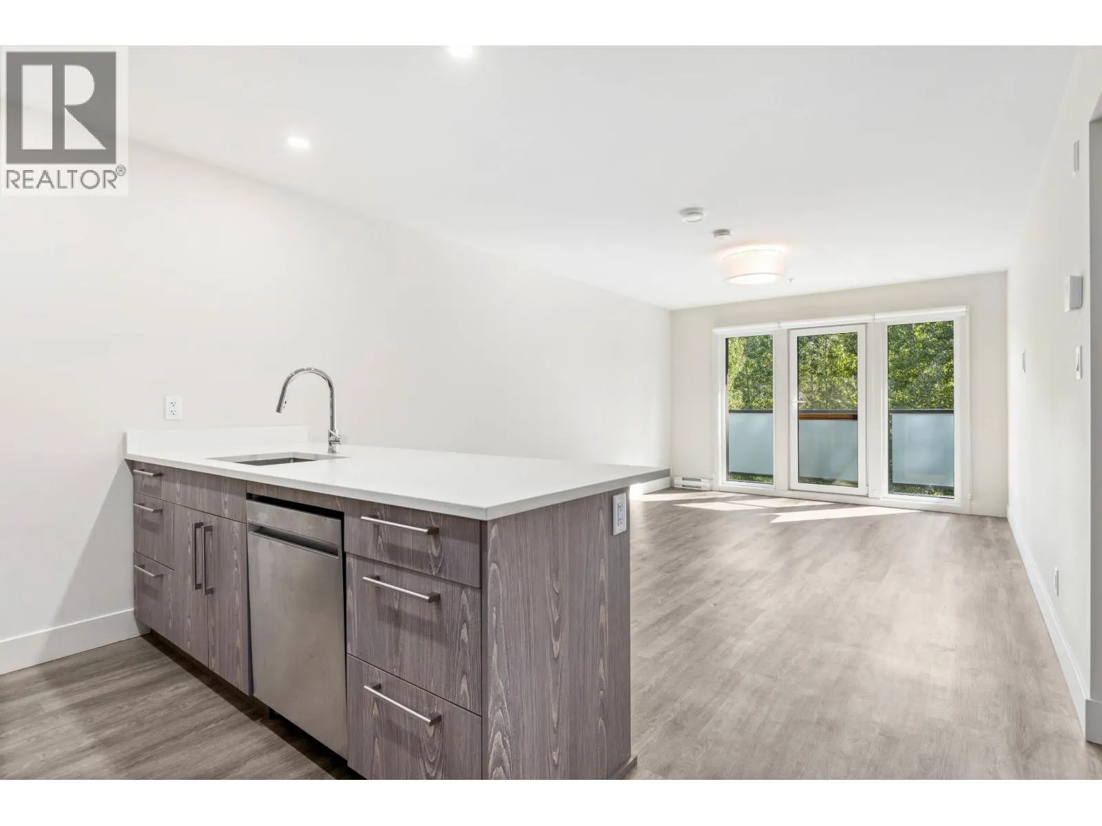 110 7350 CRABAPPLE COURT