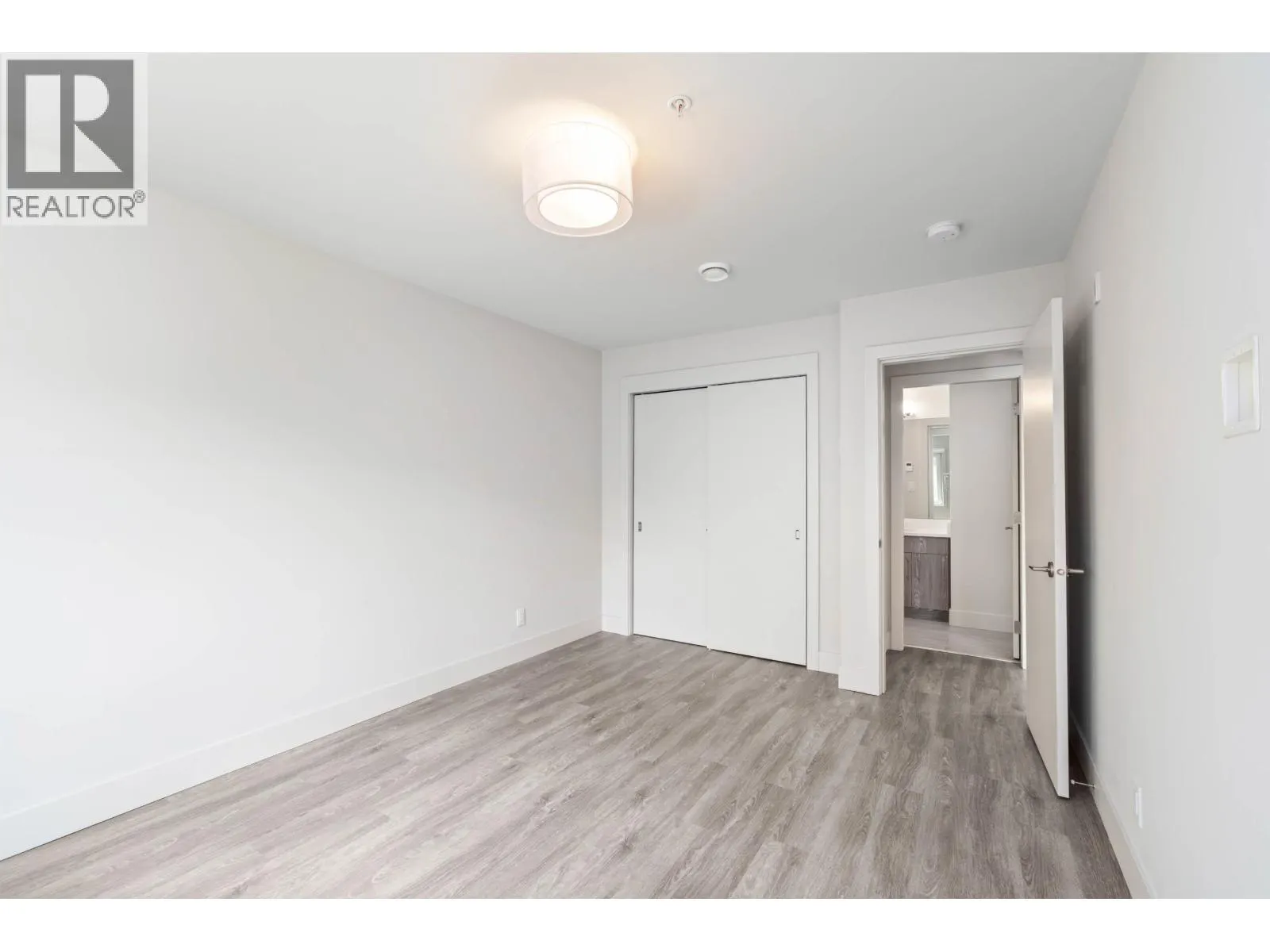 110 7350 CRABAPPLE COURT