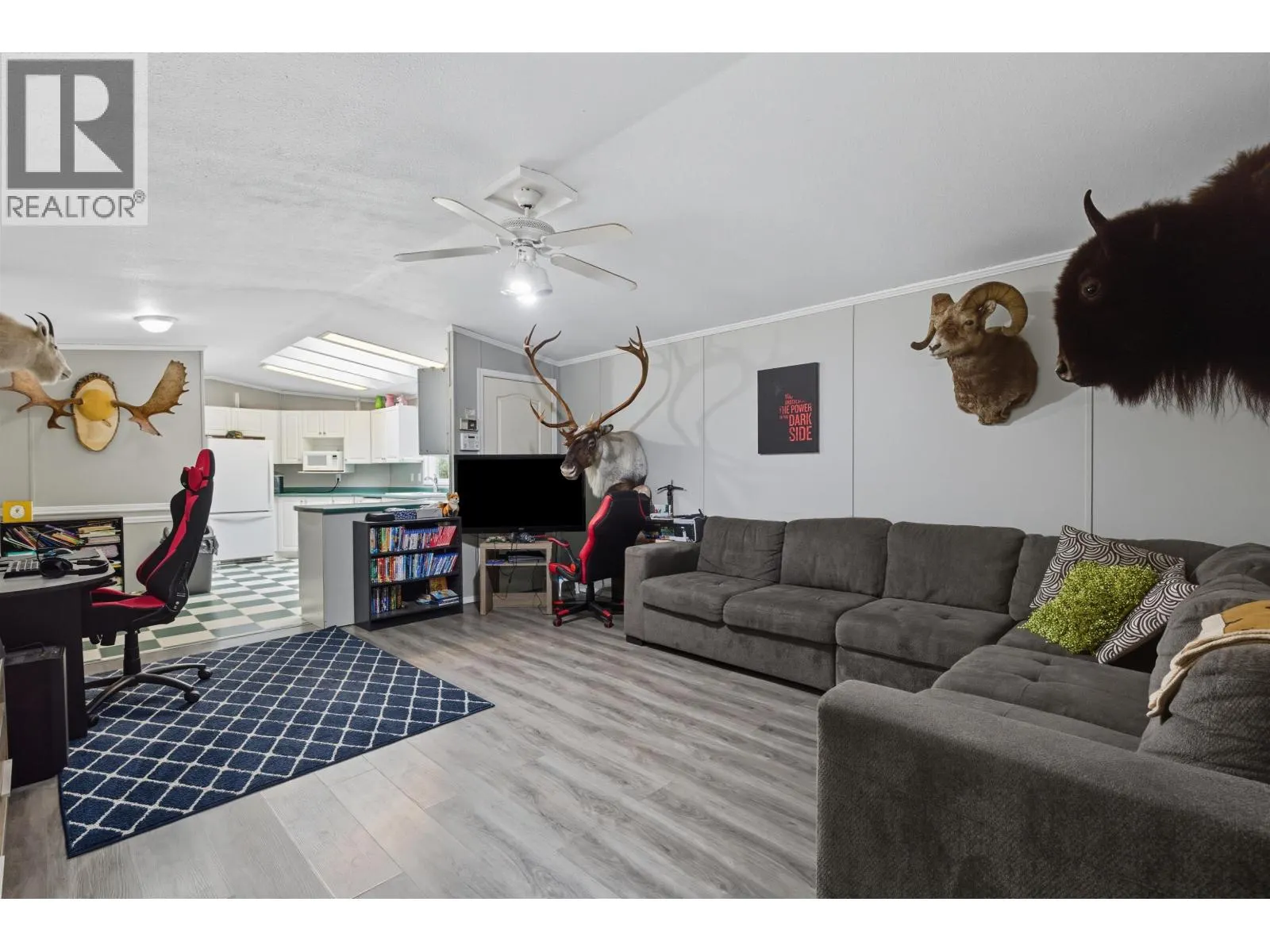 3075 HEINIE PLACE