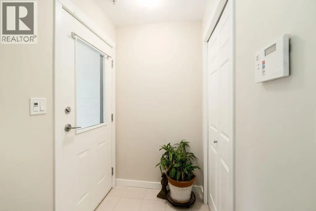 3 1233 MAIN STREET