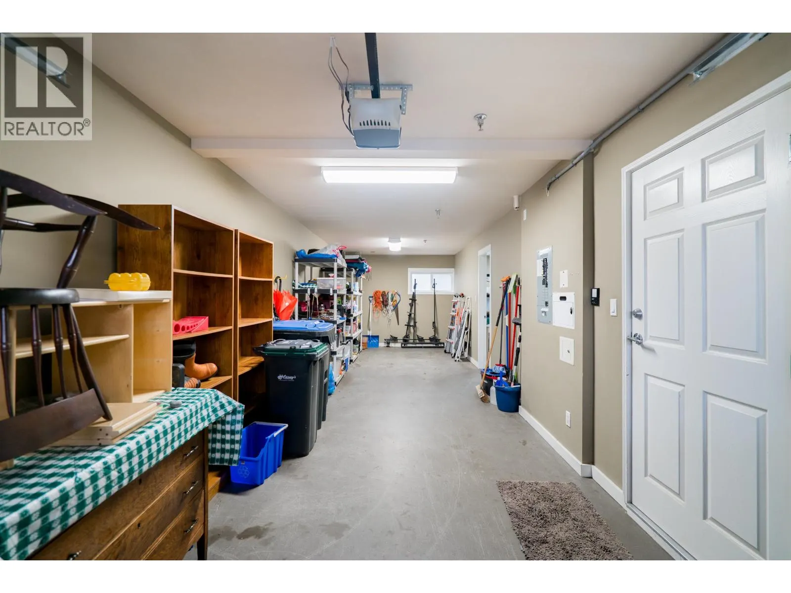 3 1233 MAIN STREET