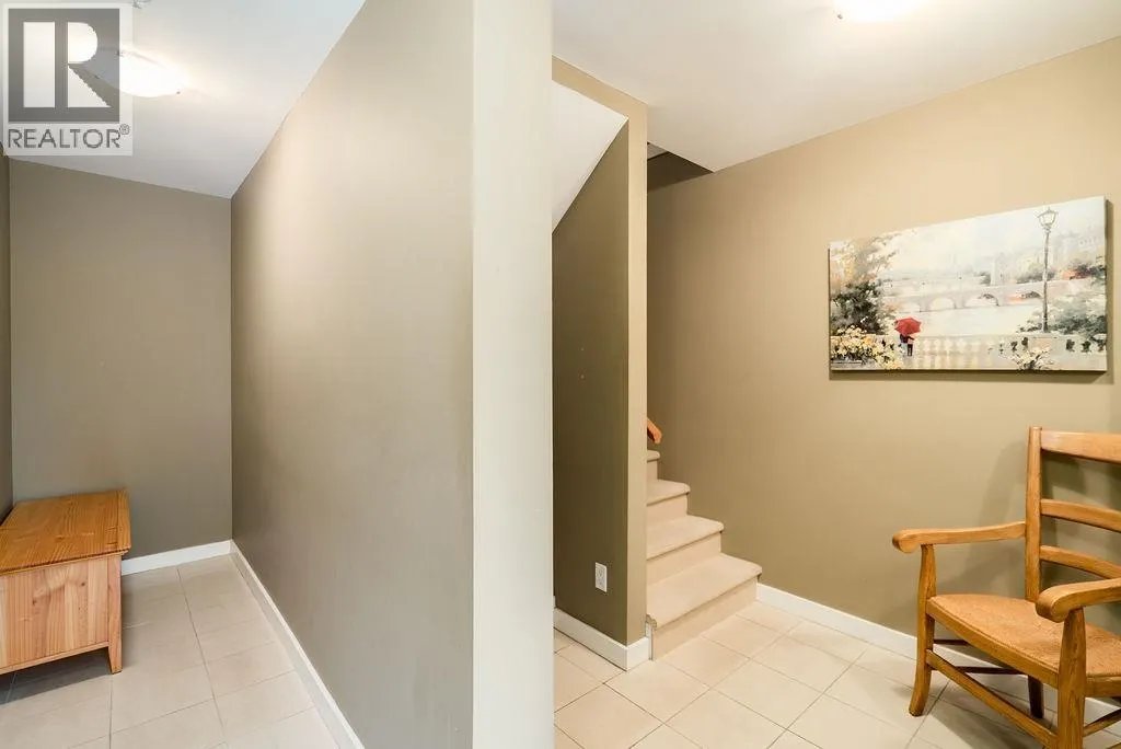 3 1233 MAIN STREET