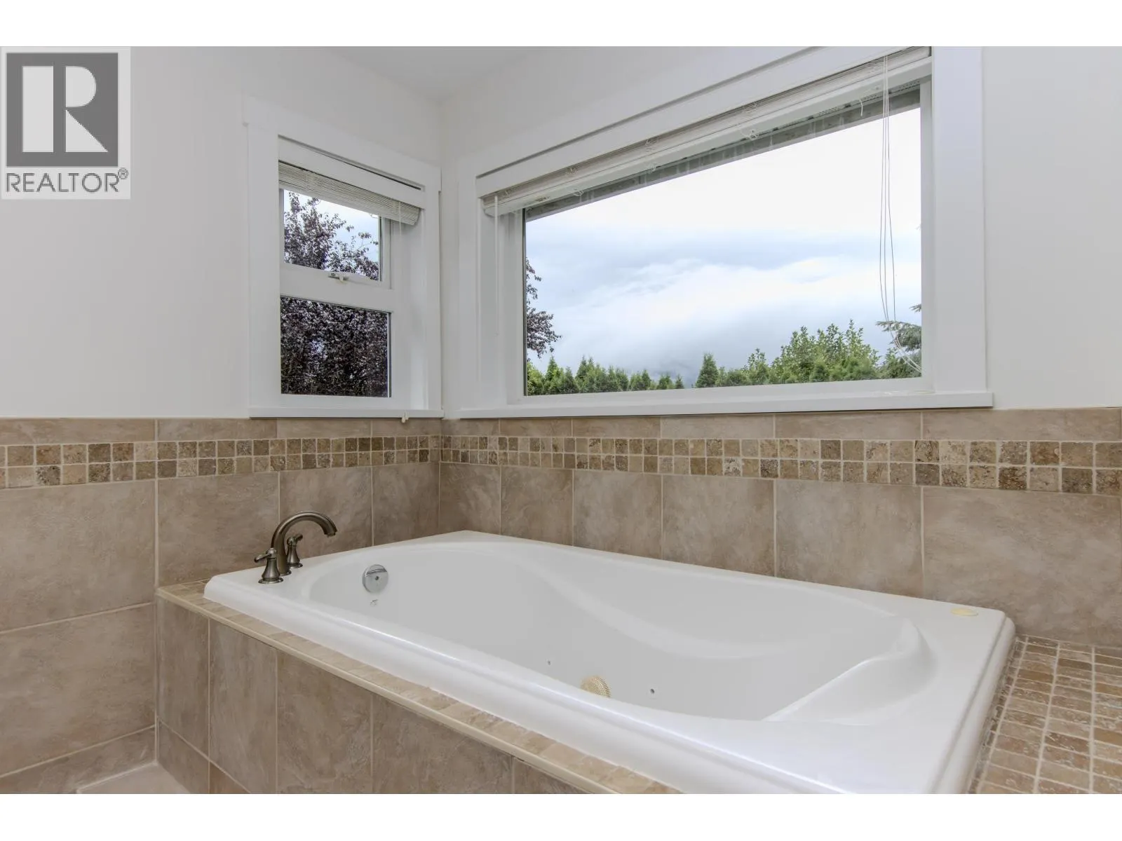 40809 MOUNTAIN PLACE