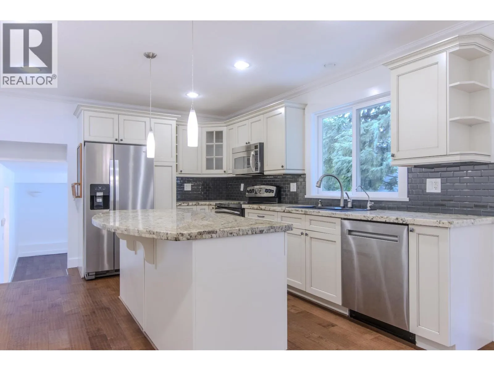 40809 MOUNTAIN PLACE