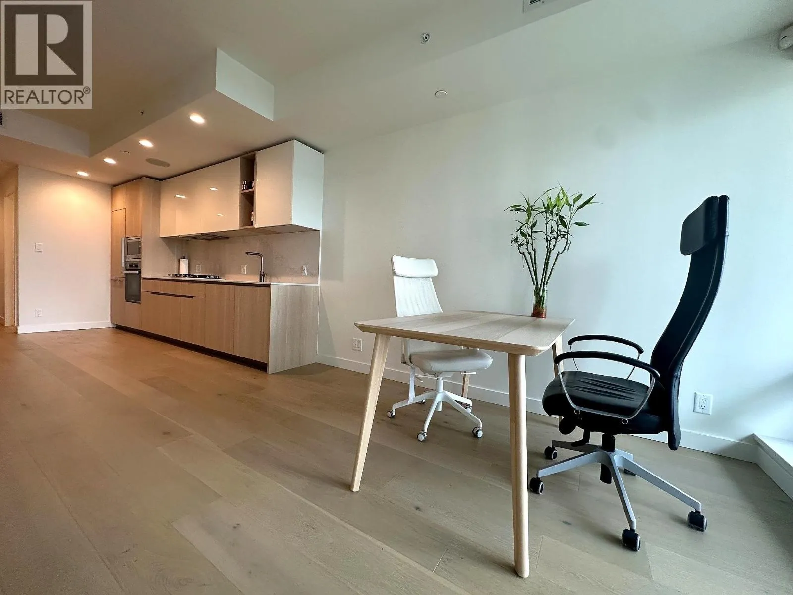 603 6855 PEARSON WAY