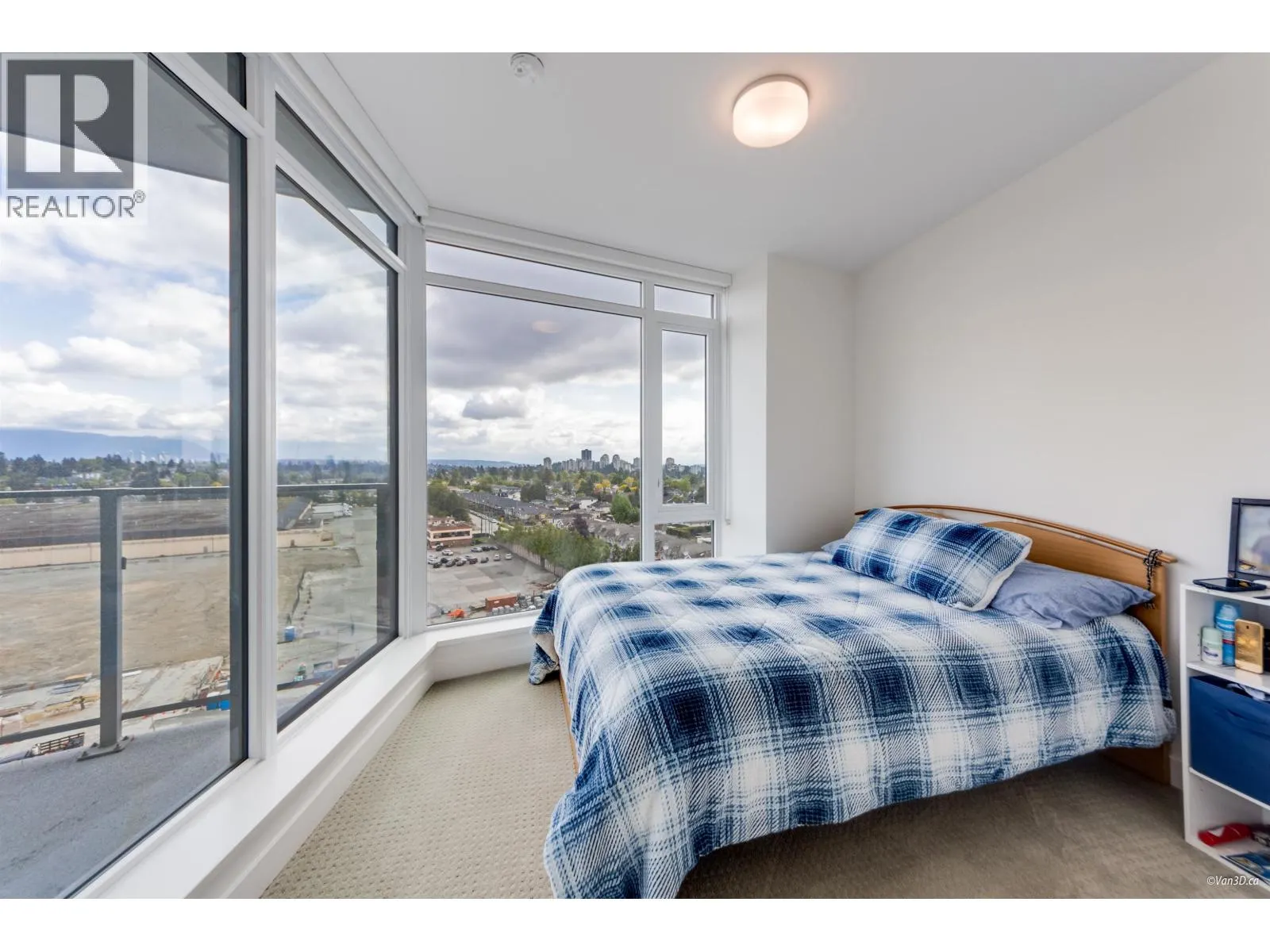 1106 7769 PARK CRESCENT