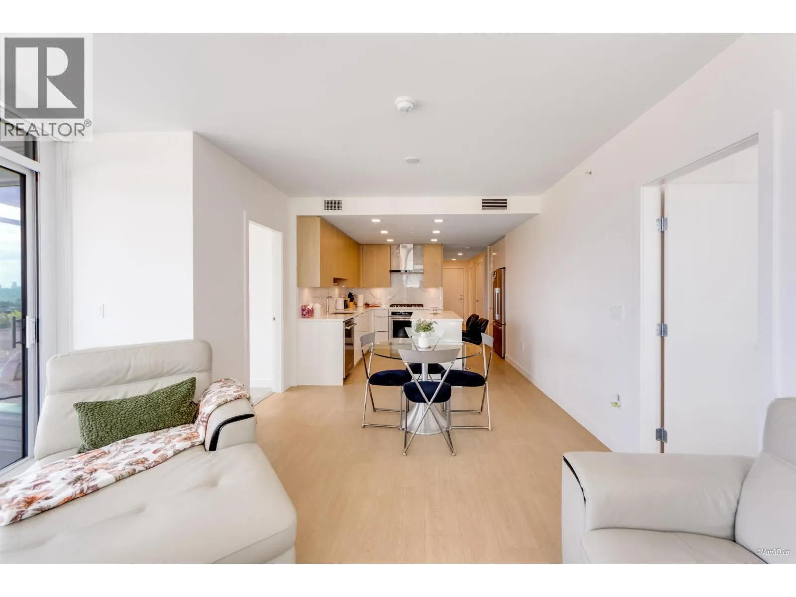 1106 7769 PARK CRESCENT