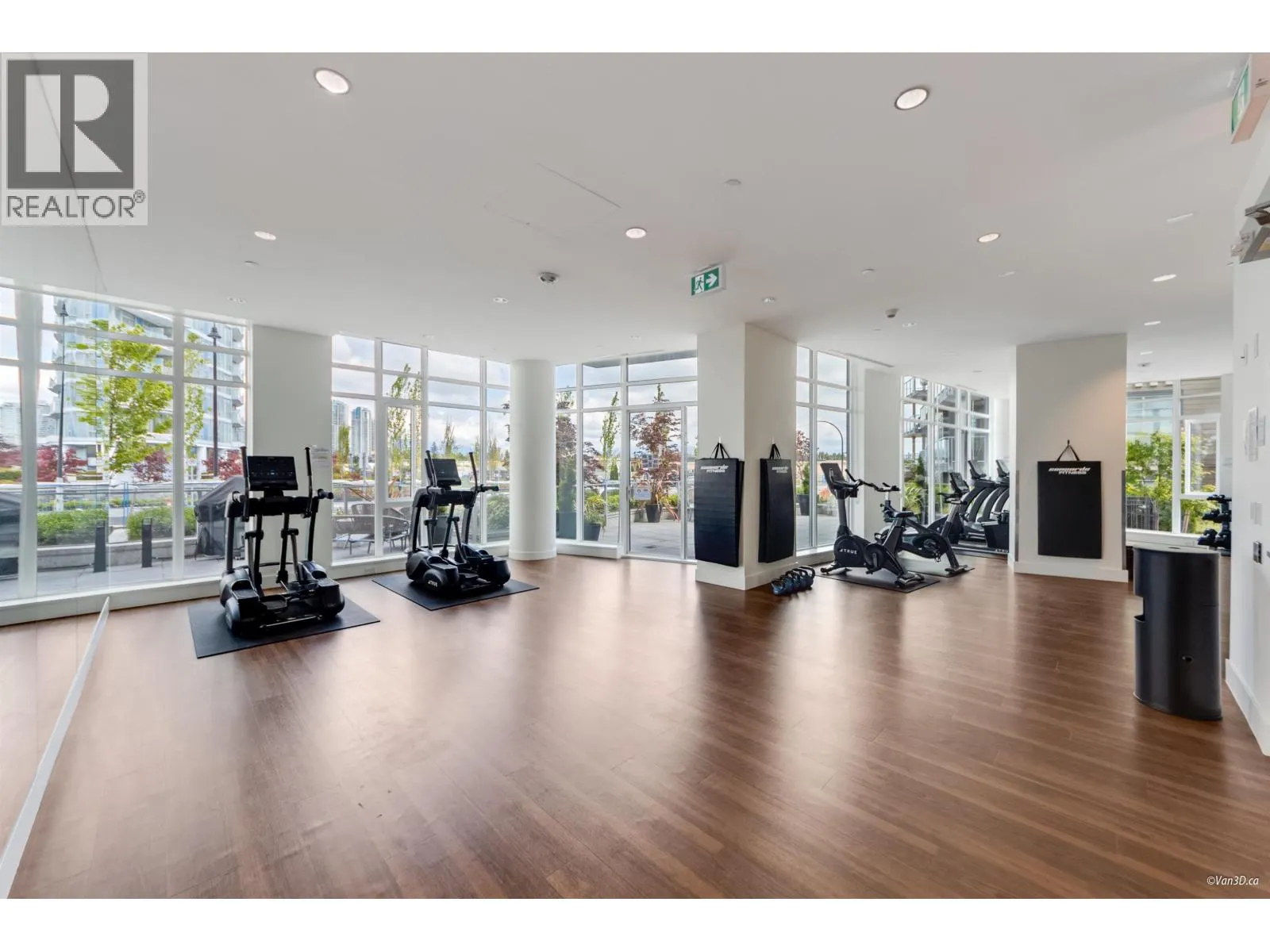 1106 7769 PARK CRESCENT
