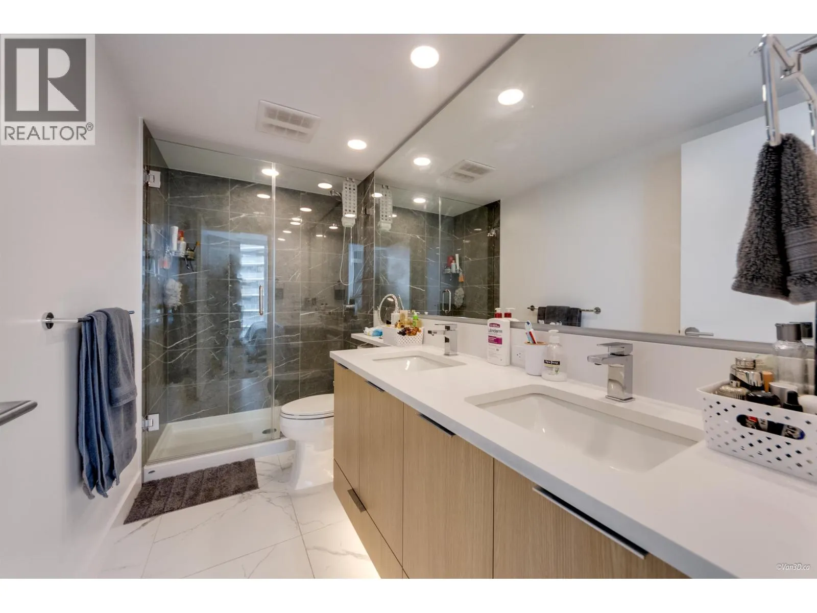 1106 7769 PARK CRESCENT