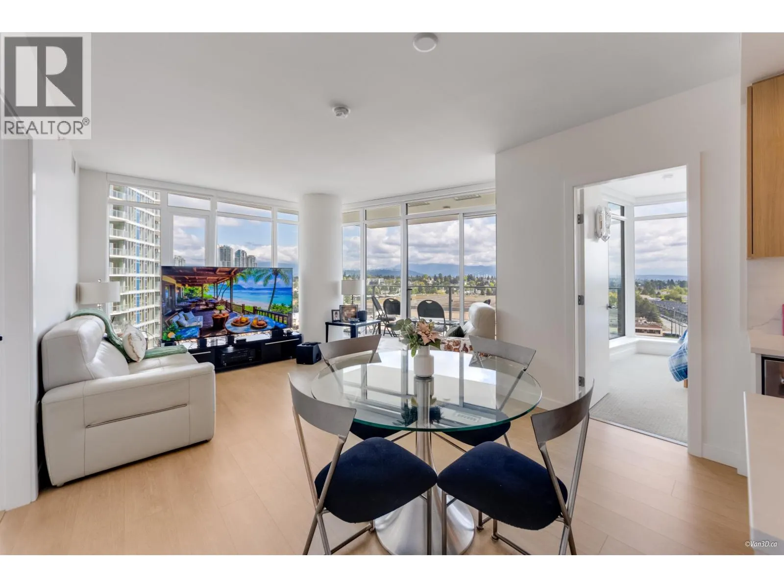 1106 7769 PARK CRESCENT