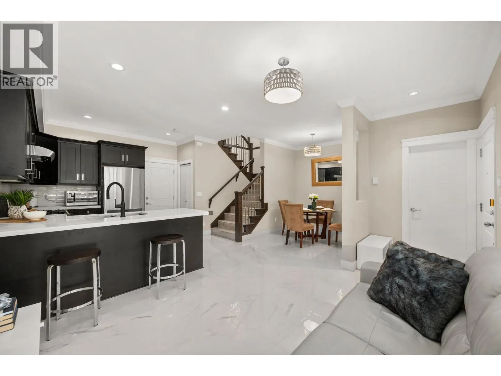 9 9131 WILLIAMS ROAD