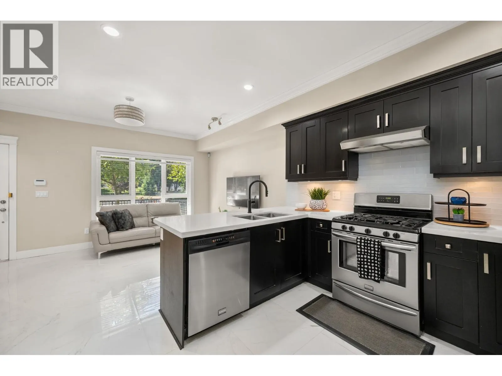 9 9131 WILLIAMS ROAD