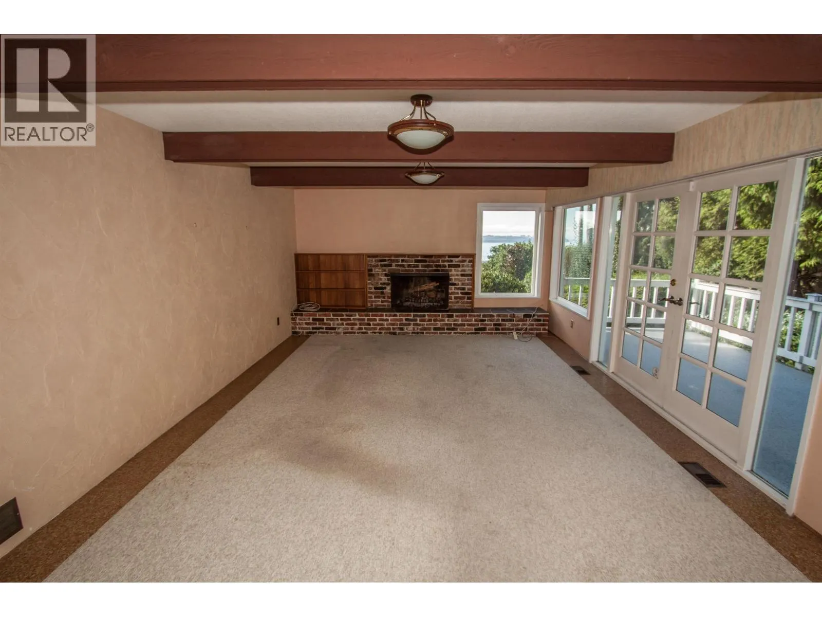4032 RIPPLE ROAD