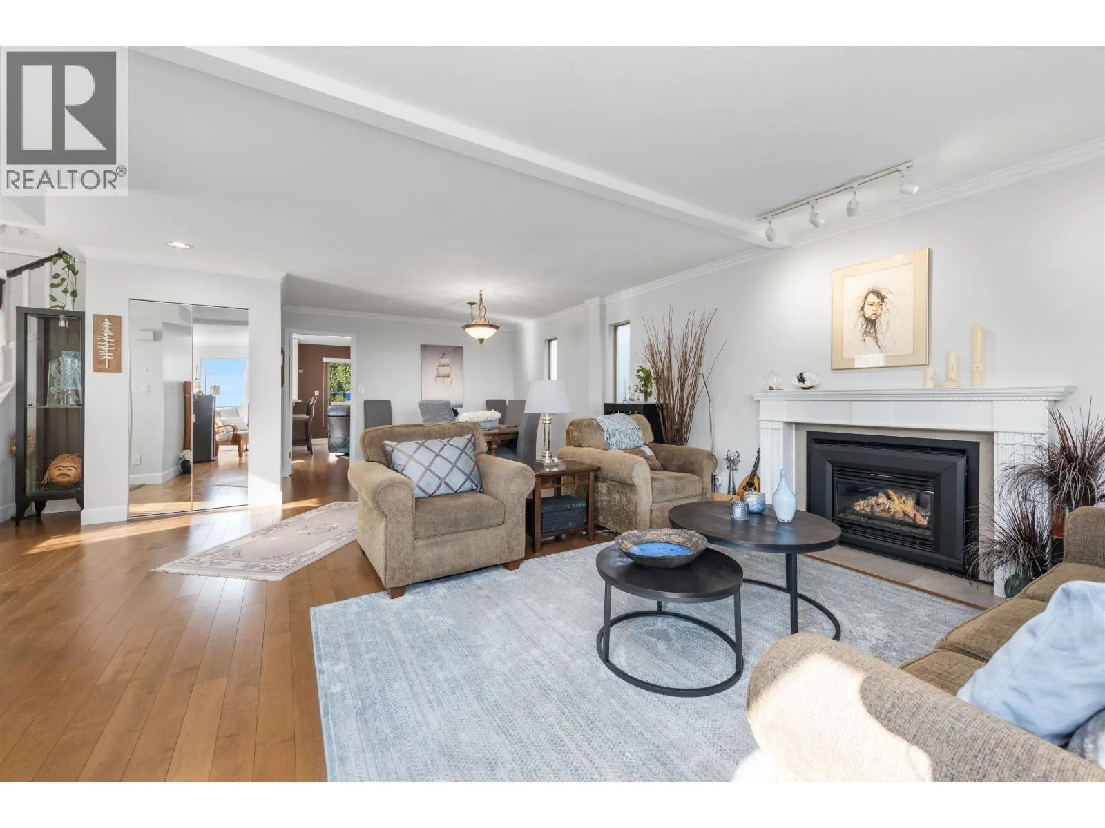 342 E 26TH STREET
