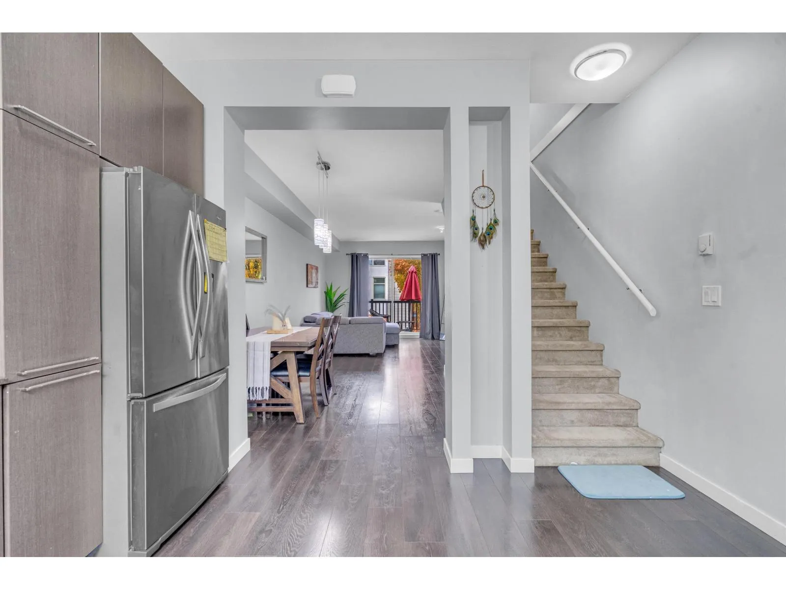 8 8473 163 STREET