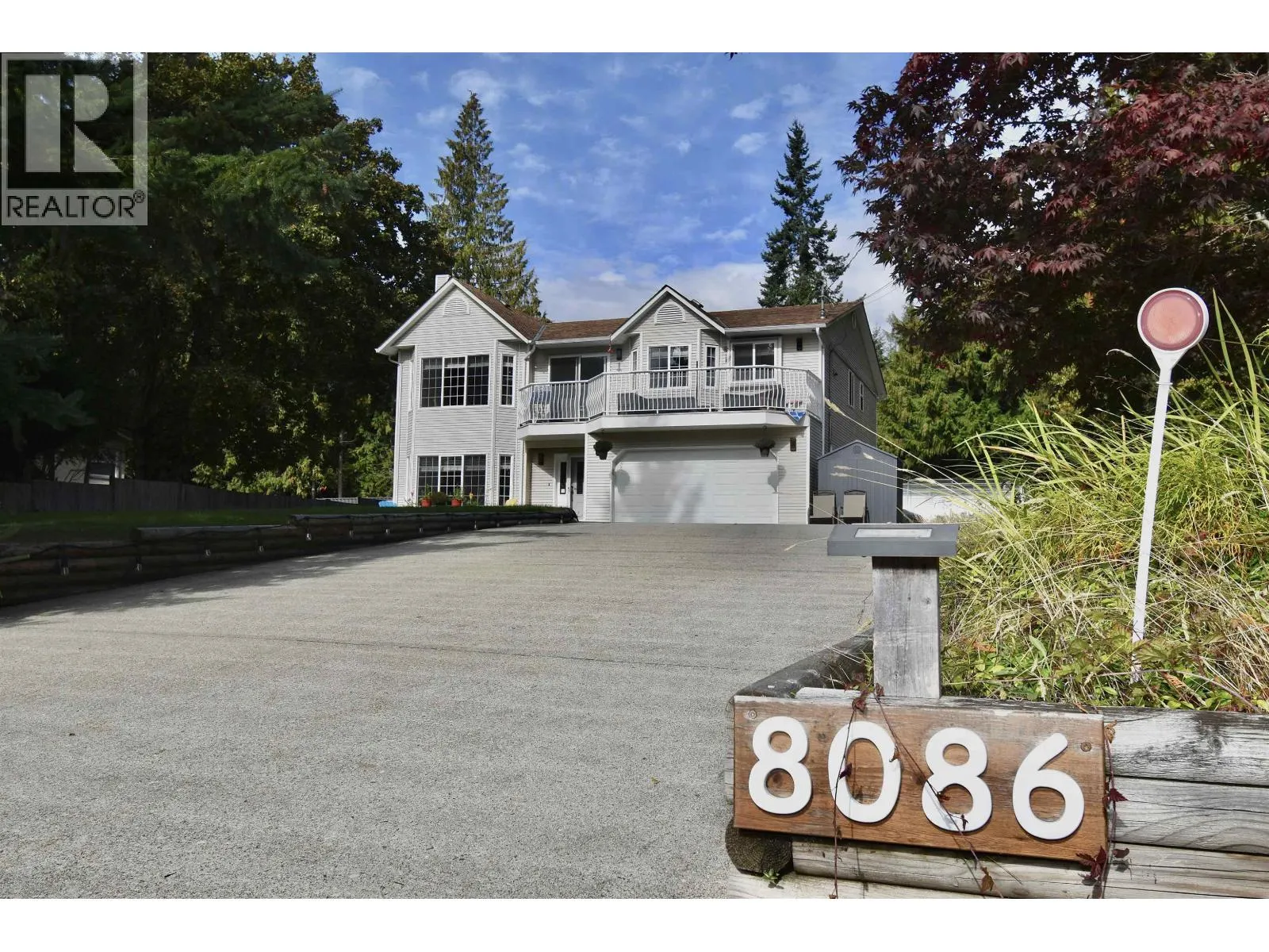 8086 DOGWOOD DRIVE