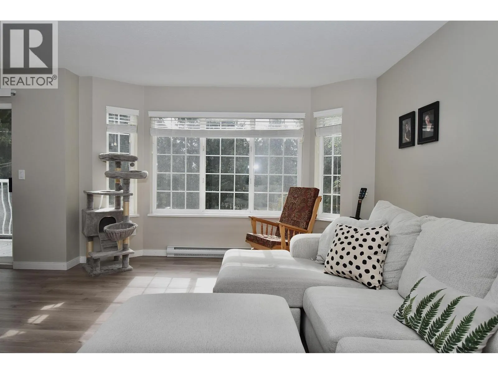 8086 DOGWOOD DRIVE
