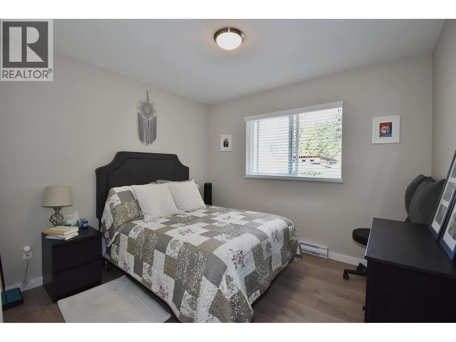 8086 DOGWOOD DRIVE