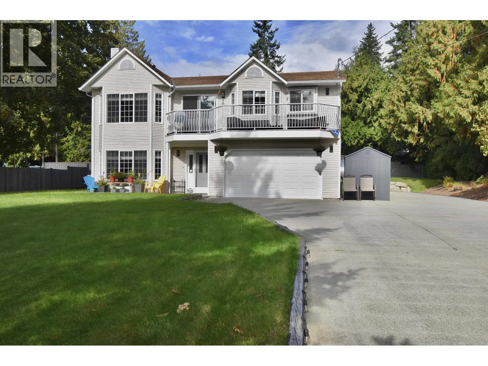 8086 DOGWOOD DRIVE