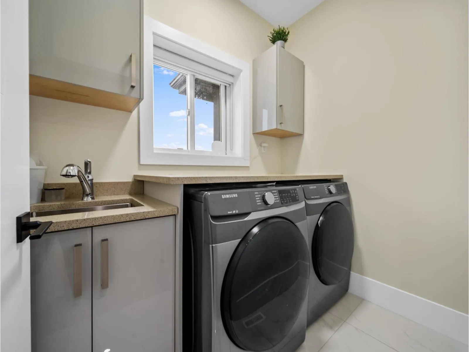 8204 HARVEST PLACE|Eastern Hillsides