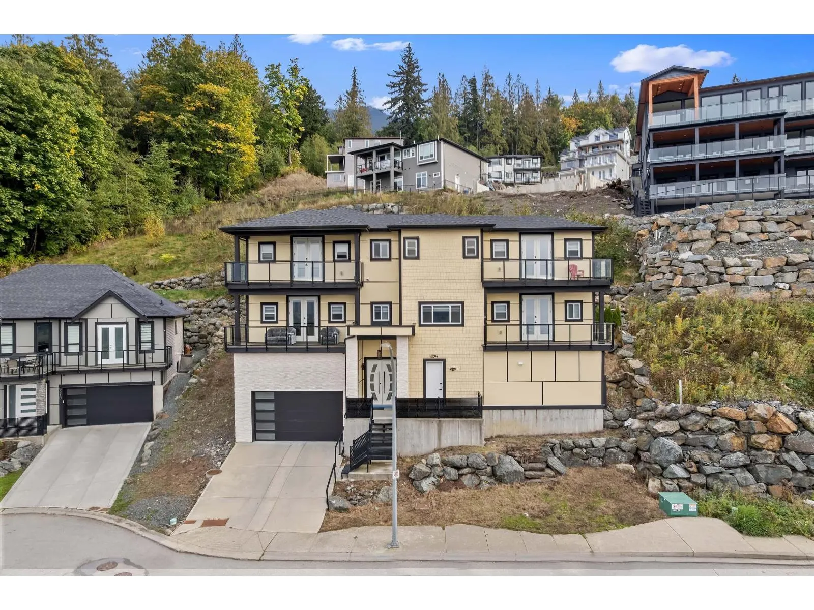 8204 HARVEST PLACE|Eastern Hillsides