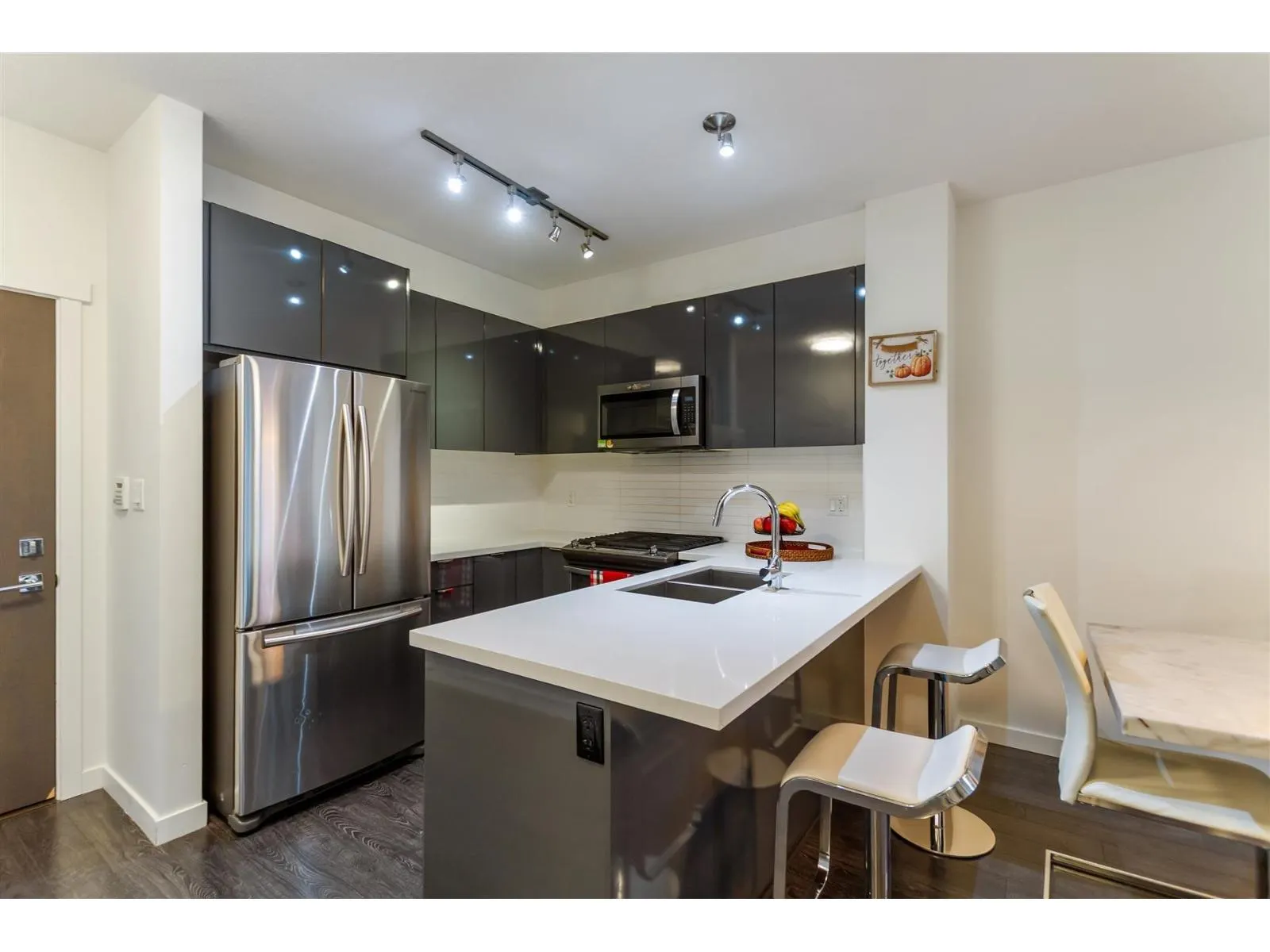 130 15168 33 AVENUE