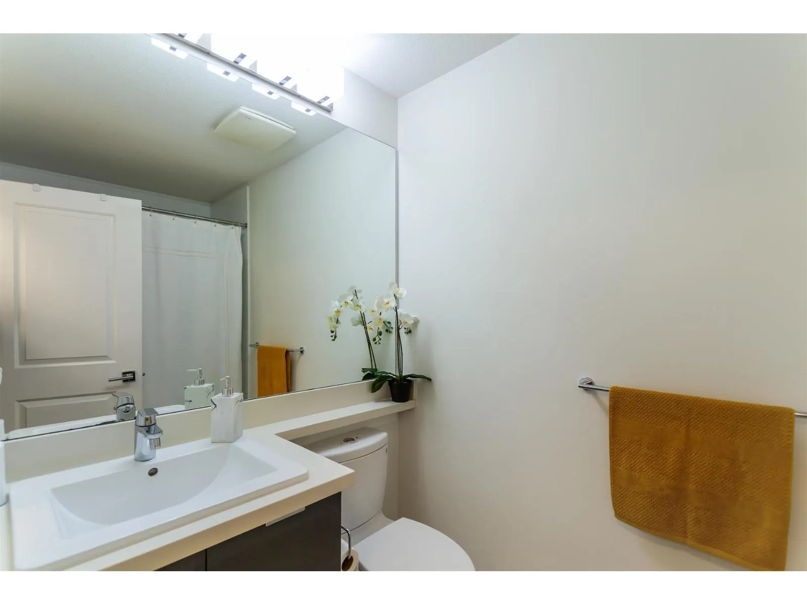 130 15168 33 AVENUE