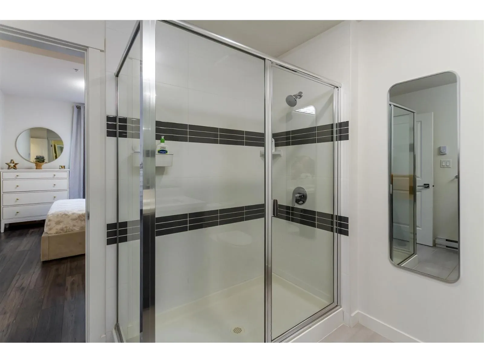 130 15168 33 AVENUE