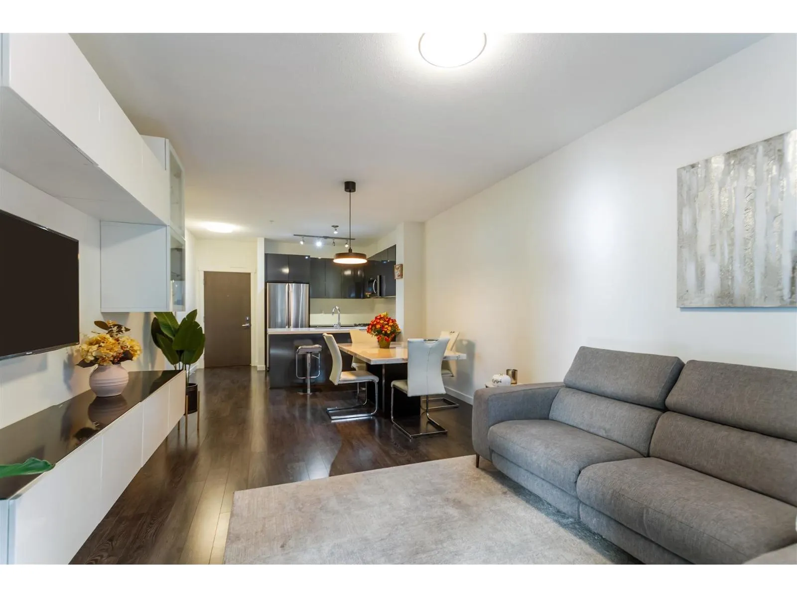 130 15168 33 AVENUE