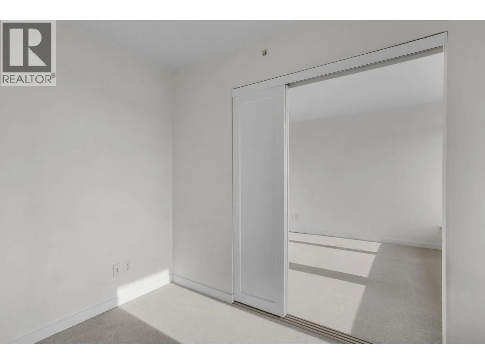 2613 610 GRANVILLE STREET
