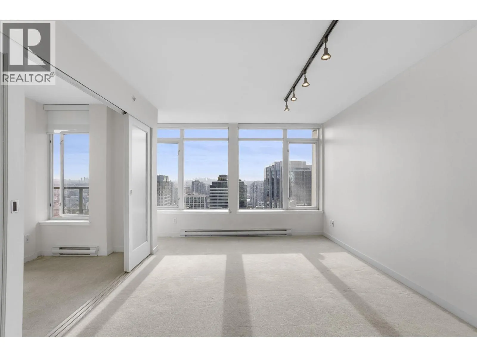 2613 610 GRANVILLE STREET