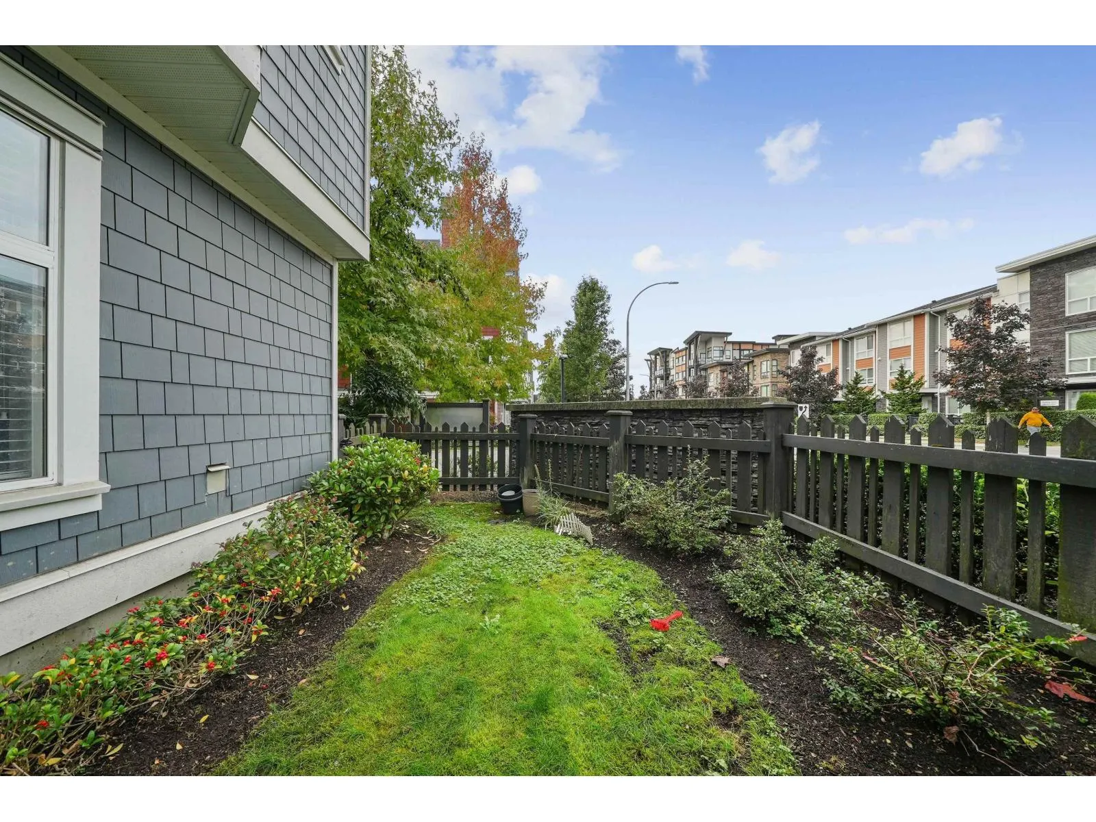 88 20852 77A AVENUE