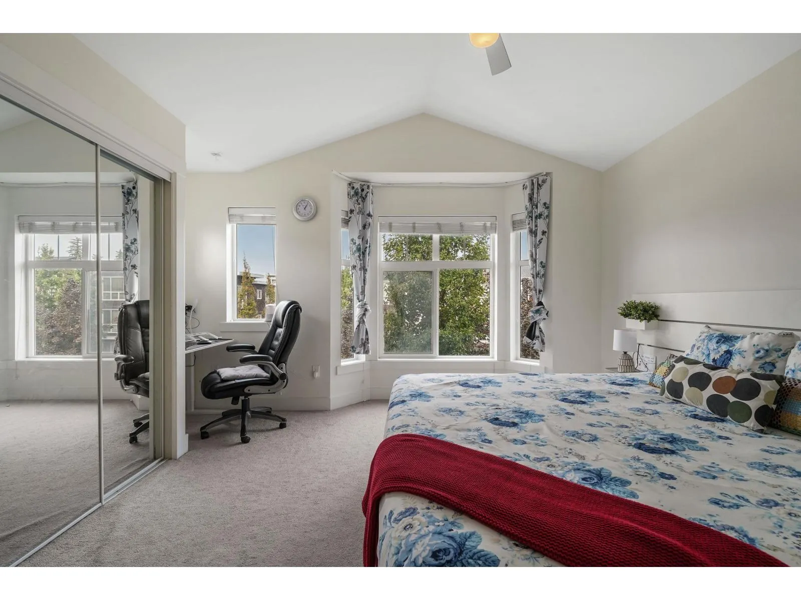 88 20852 77A AVENUE