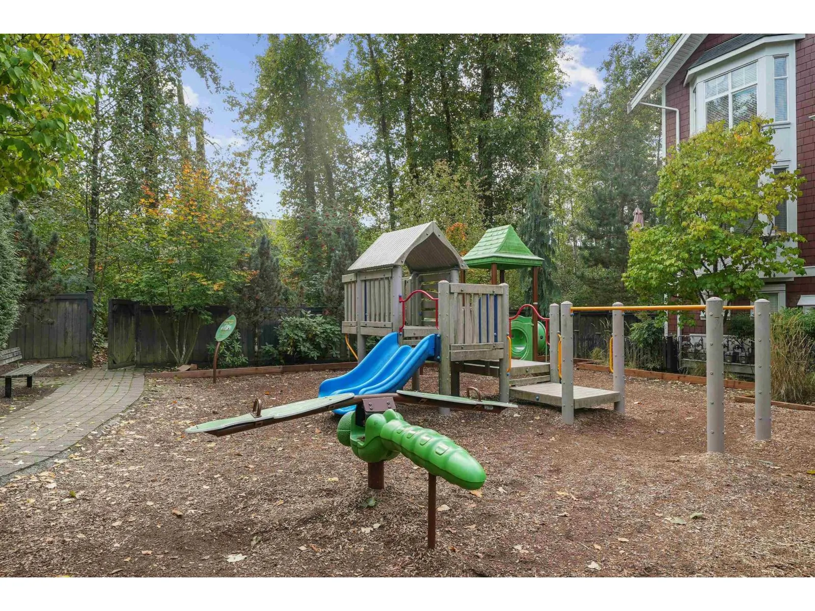 88 20852 77A AVENUE