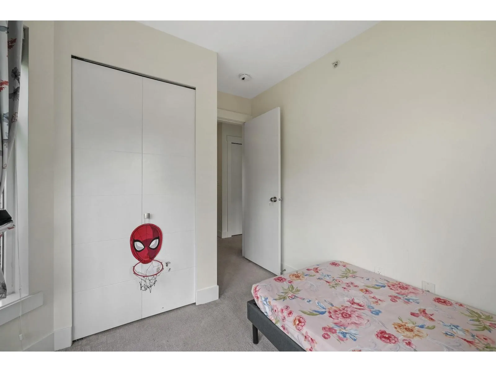 88 20852 77A AVENUE