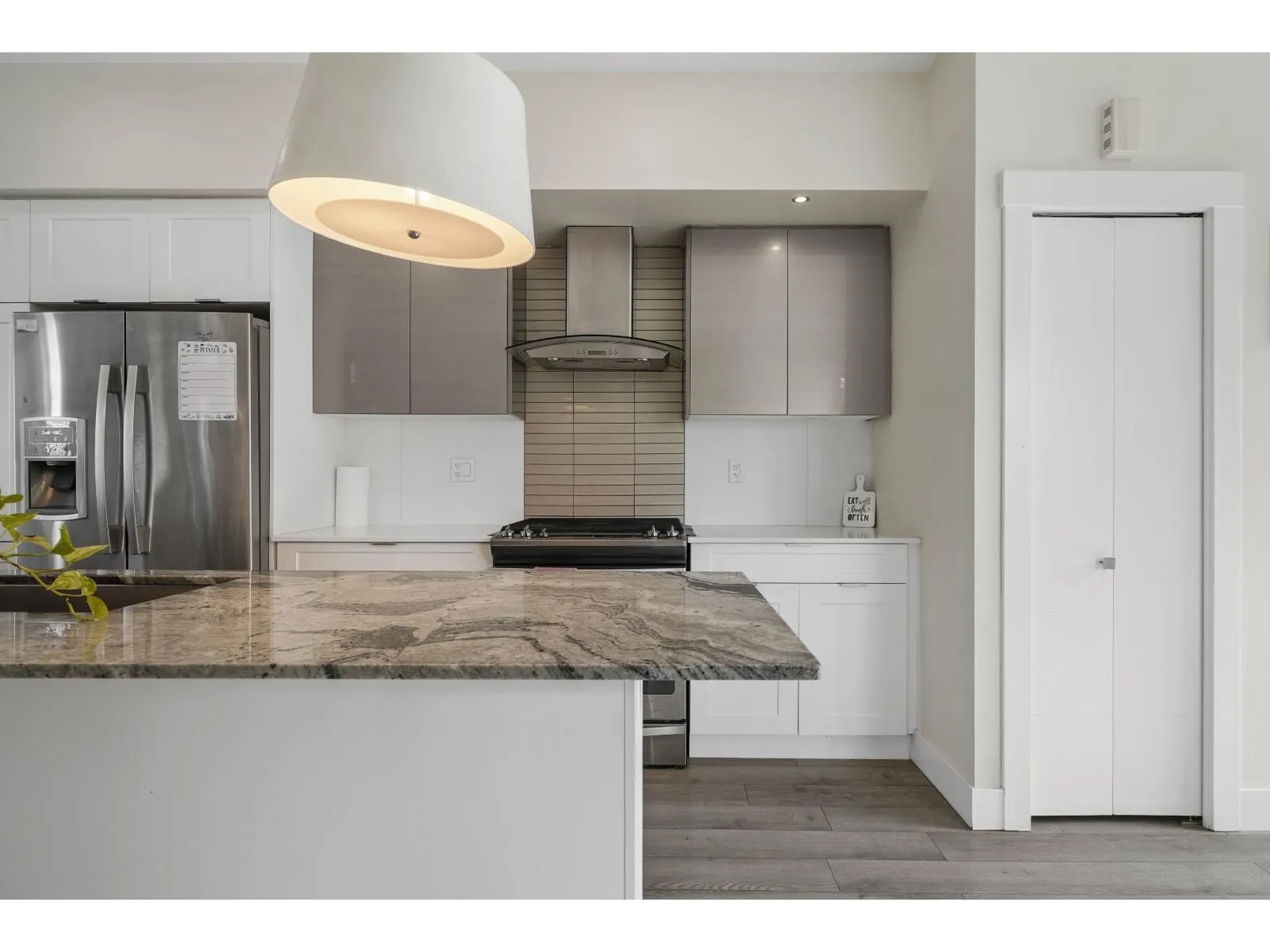 88 20852 77A AVENUE