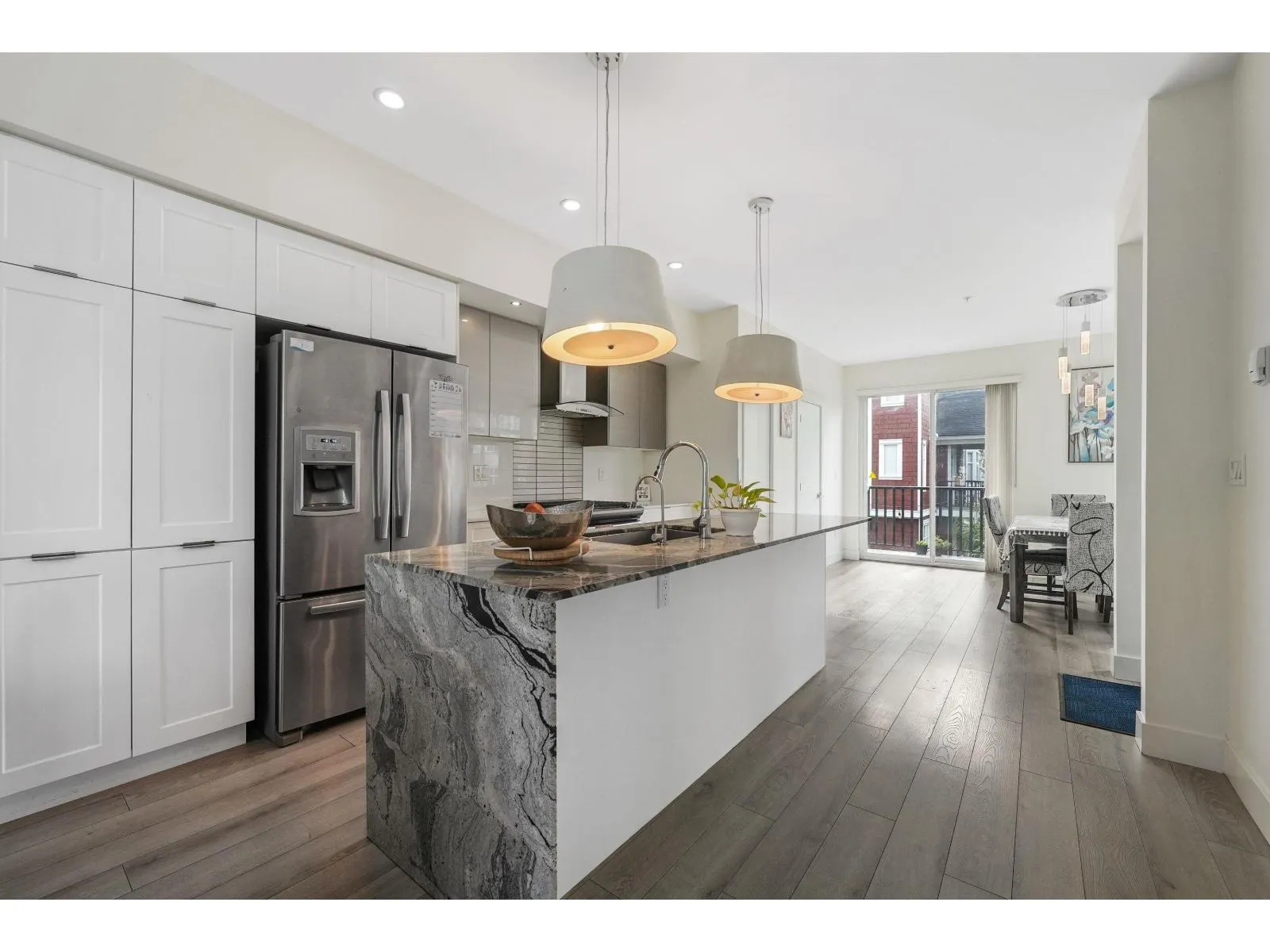 88 20852 77A AVENUE